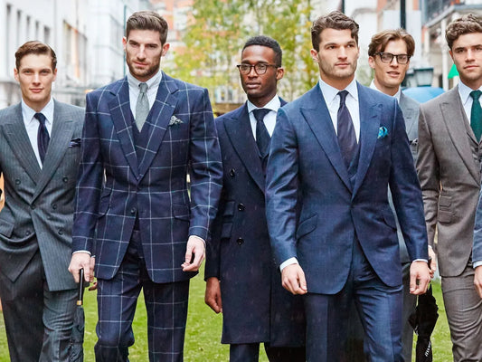 How to Choose Business Suits for Different Occasions: From Office Meetings to Formal Banquets