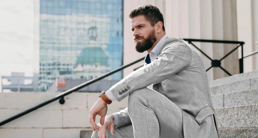 Why Choose a Travel Suit? Exploring the Benefits for Business and Leisure Travelers