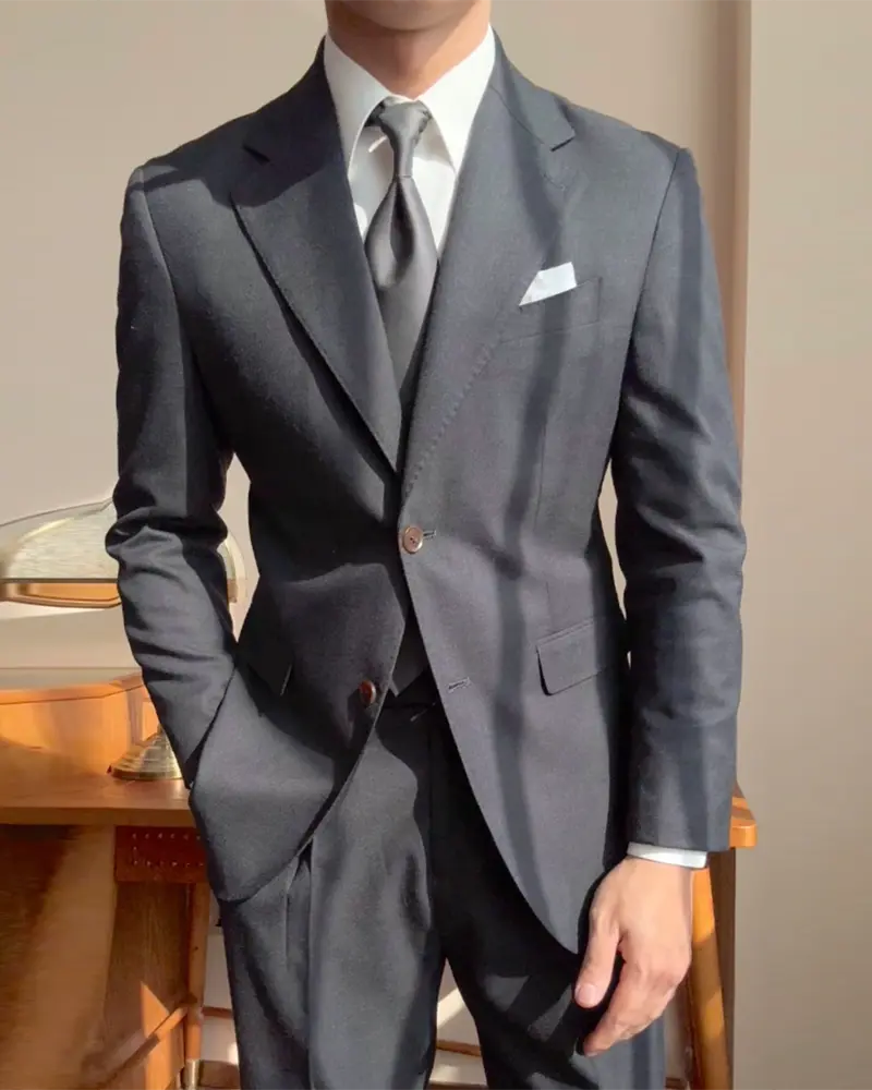 Traje cruzado de 3 piezas de corte regular negro