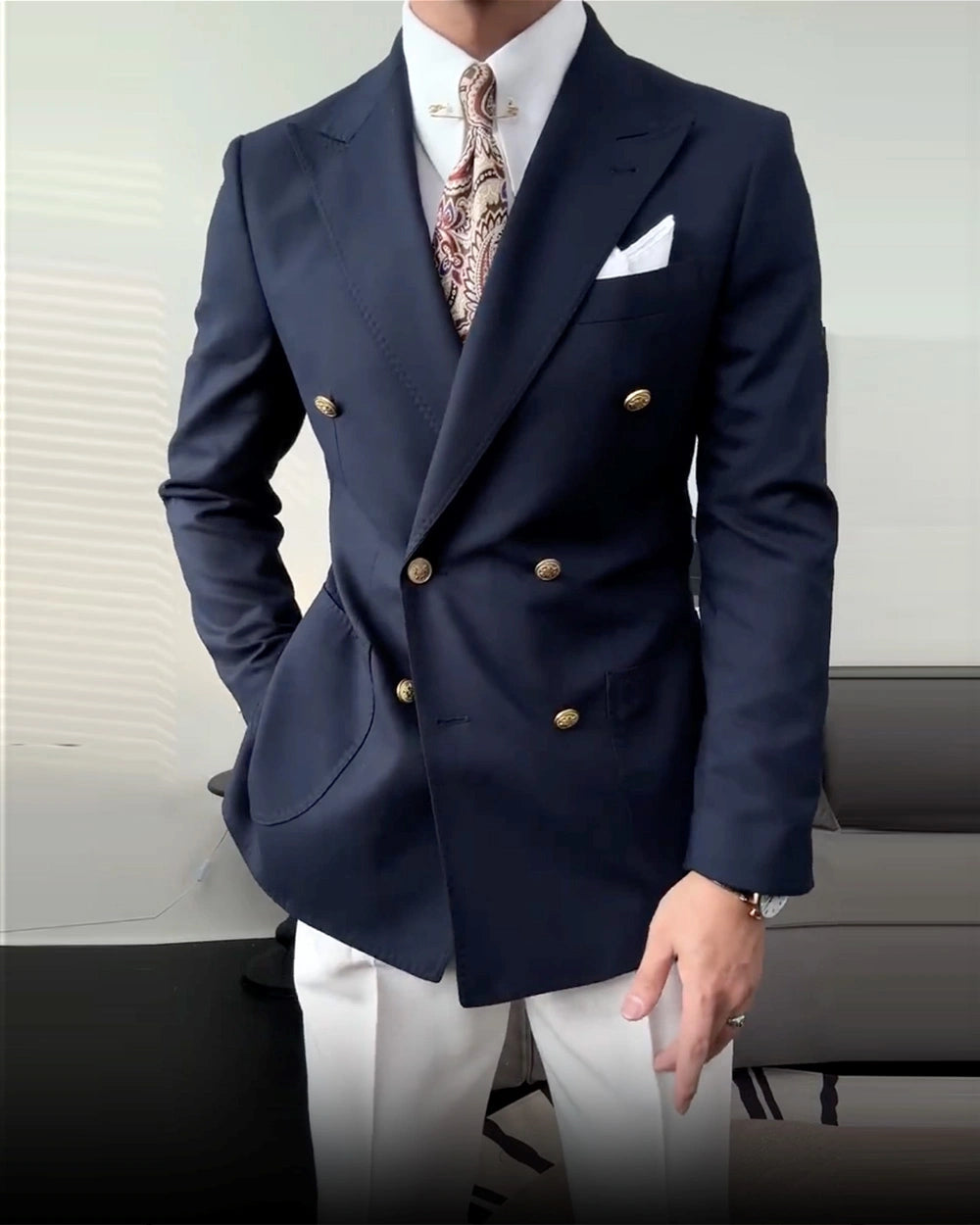 Stylish and trendy navy blue double-breasted Peak Lapel Blazer Suit