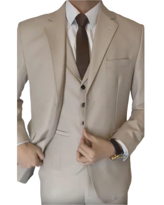 Light brown 3-piece notched lapel single-breasted suit