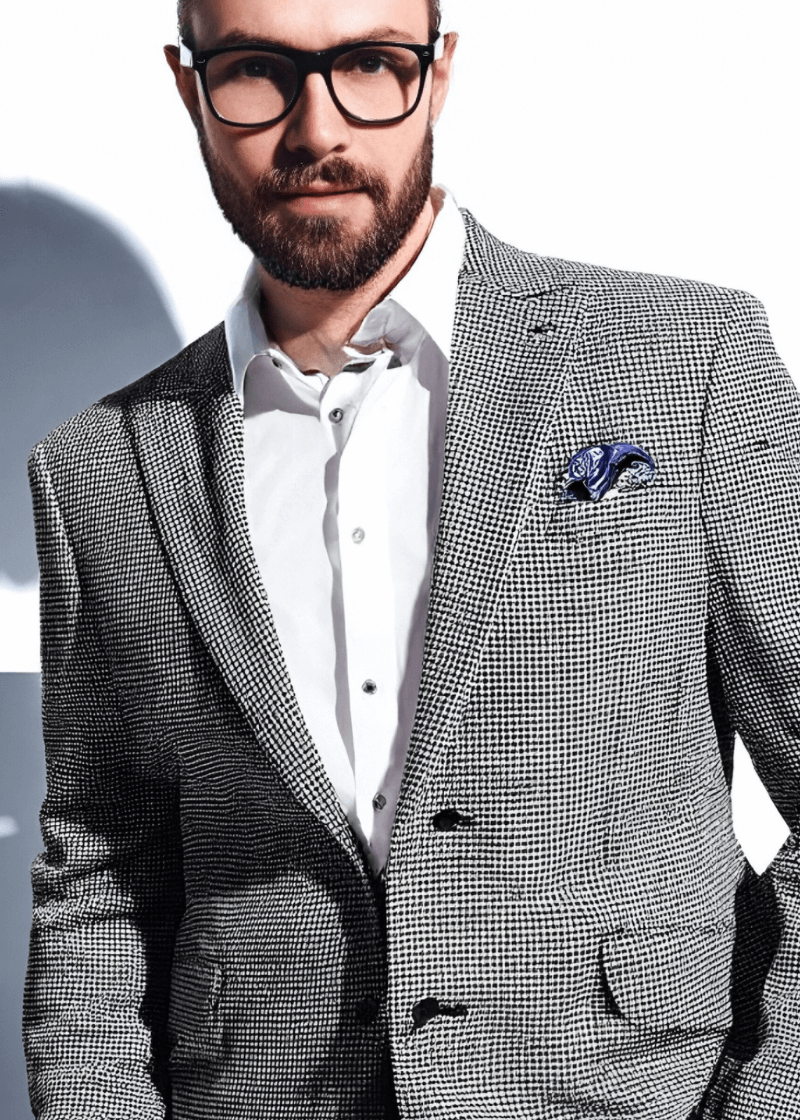 Black-White-Houndstooth-Wool-Single-Breasted-Peak-Lapel-Jacket-Model.png