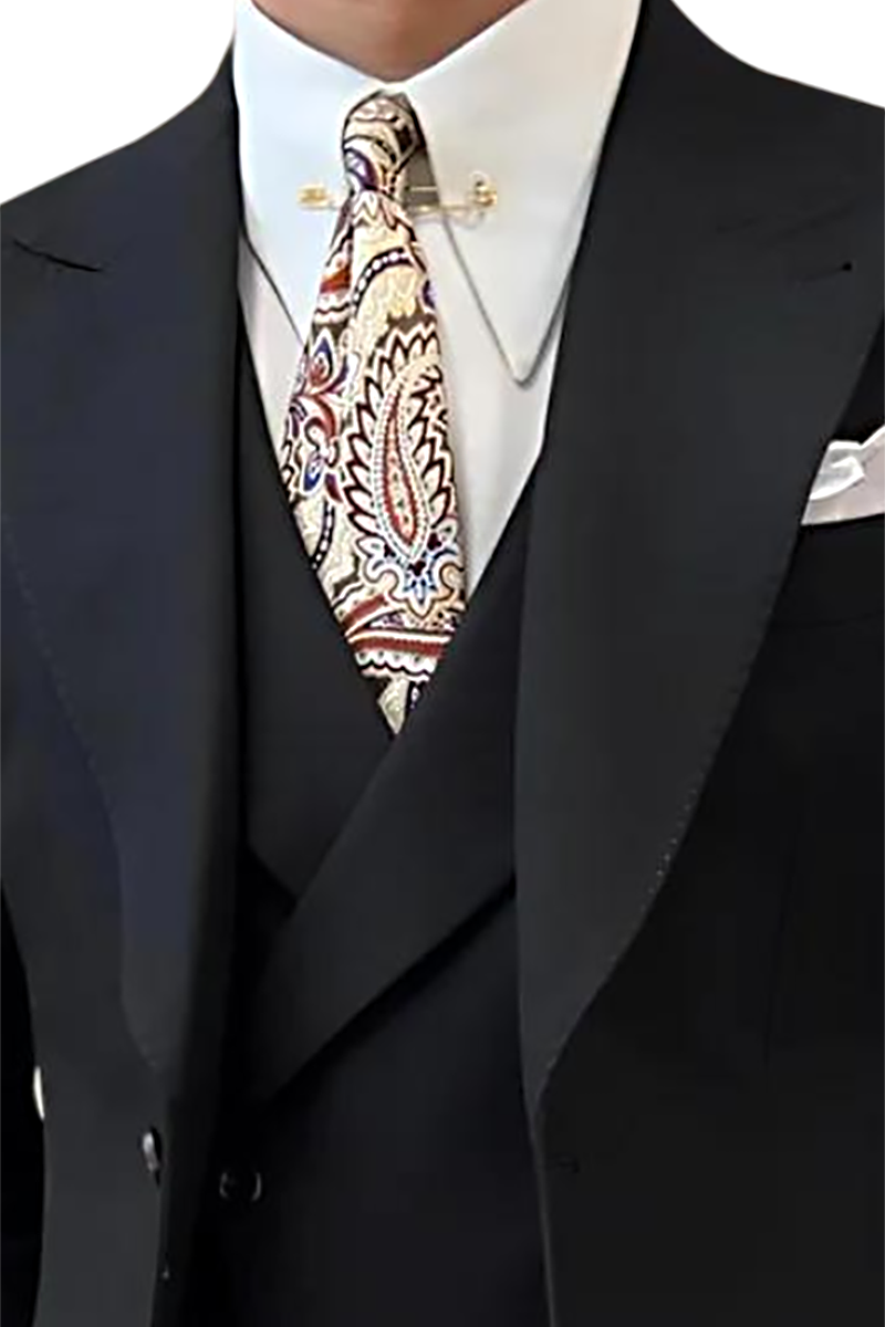 Traje de boda de tres piezas color negro de Milán