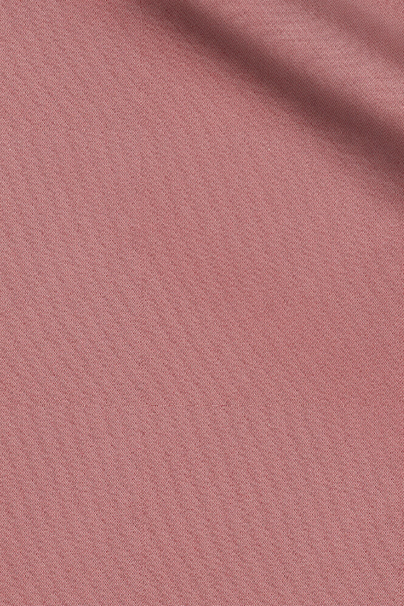 Traje de 3 piezas de corte entallado y 1 botón en color rosa oscuro