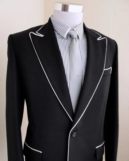 Black single button Peak Lapel 2-piece Suit