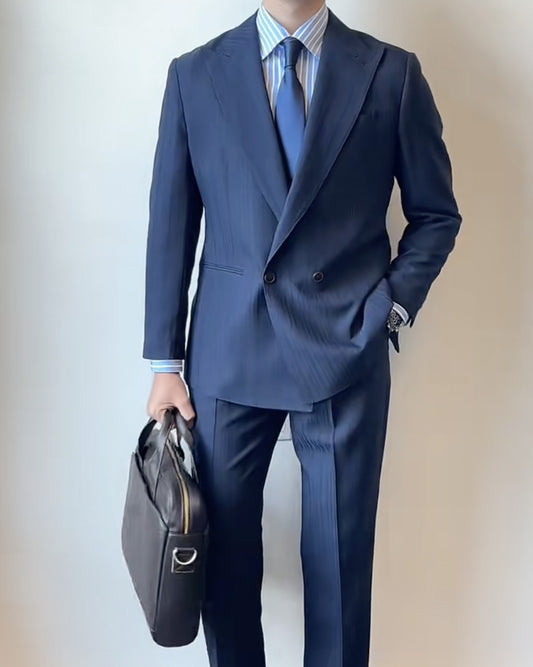 Navy Blue Double-breasted Peak Lapel 2-piece Suit