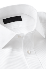 Chemise blanche à col italien en sergé de coton 