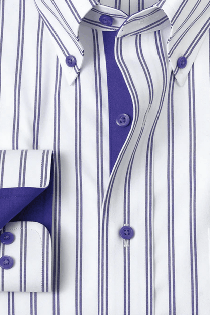 Camisa formal de rayas elásticas blancas y azules que no requiere planchado