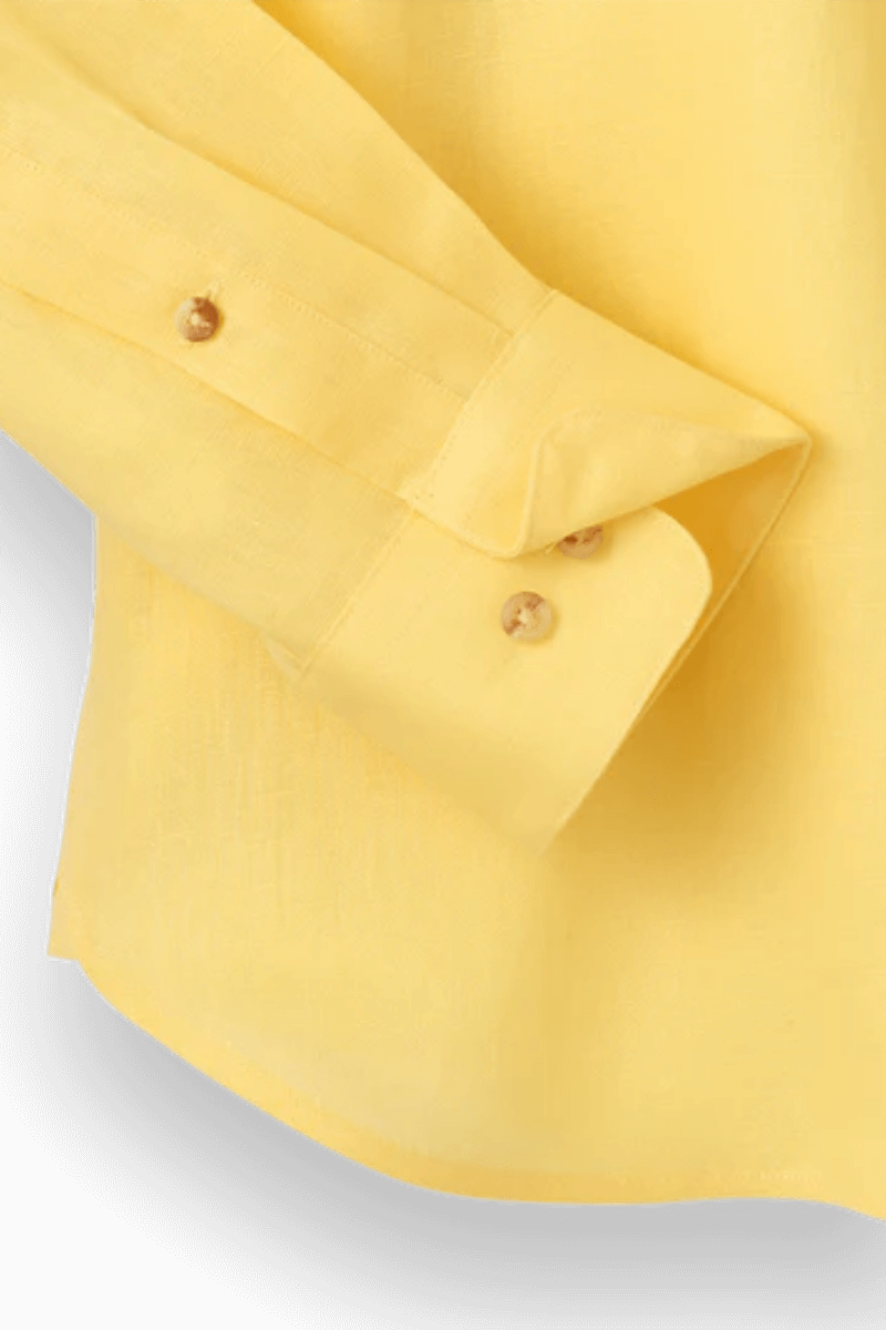 Chemise unie classique en lin jaune 
