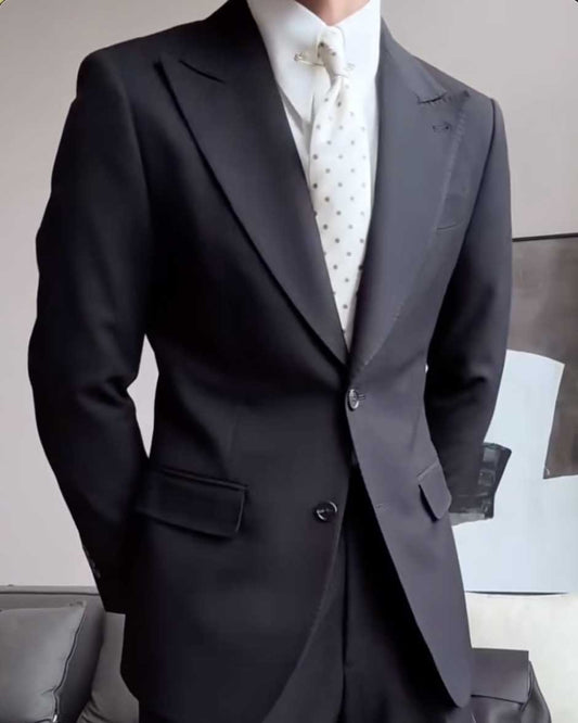 Classic Black 2-piece Suit for Business