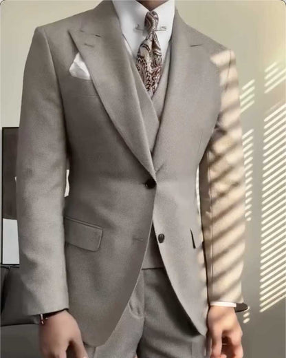 Men's Peak Lapel 3-piece Suit