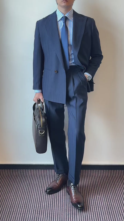 Navy Blue Double-breasted Peak Lapel 2-piece Suit
