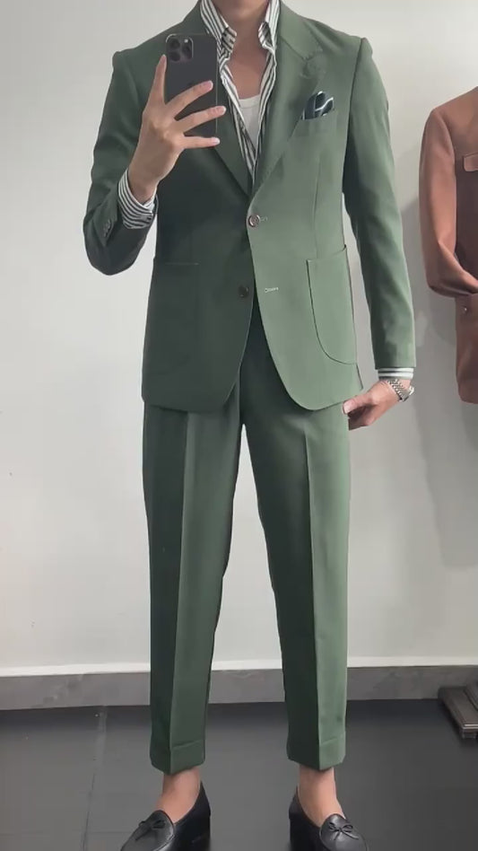 Pea Green 2 Piece Notch Lapel 2-Button Suit