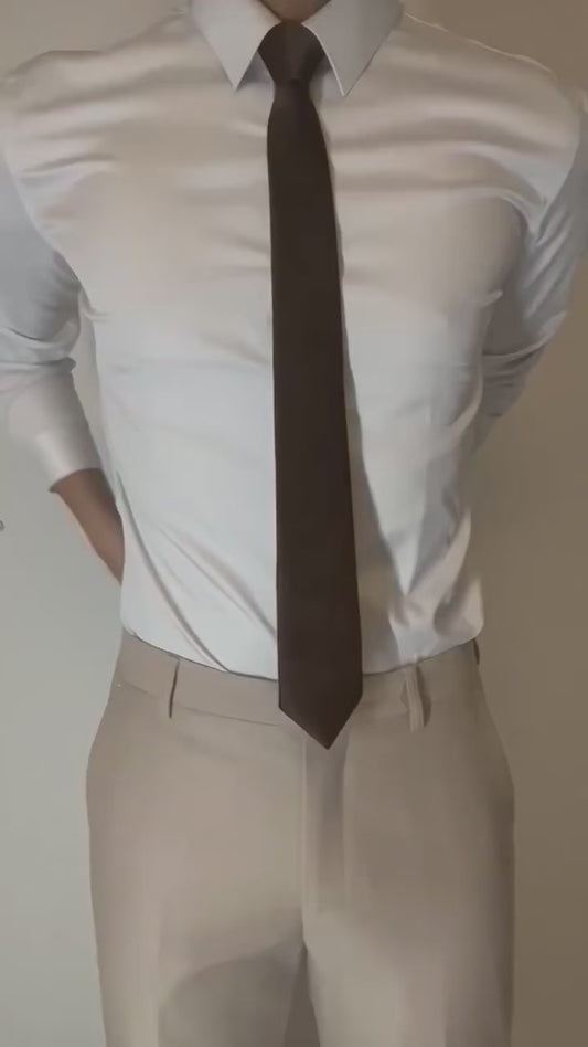 Light brown 3-piece notched lapel single-breasted suit