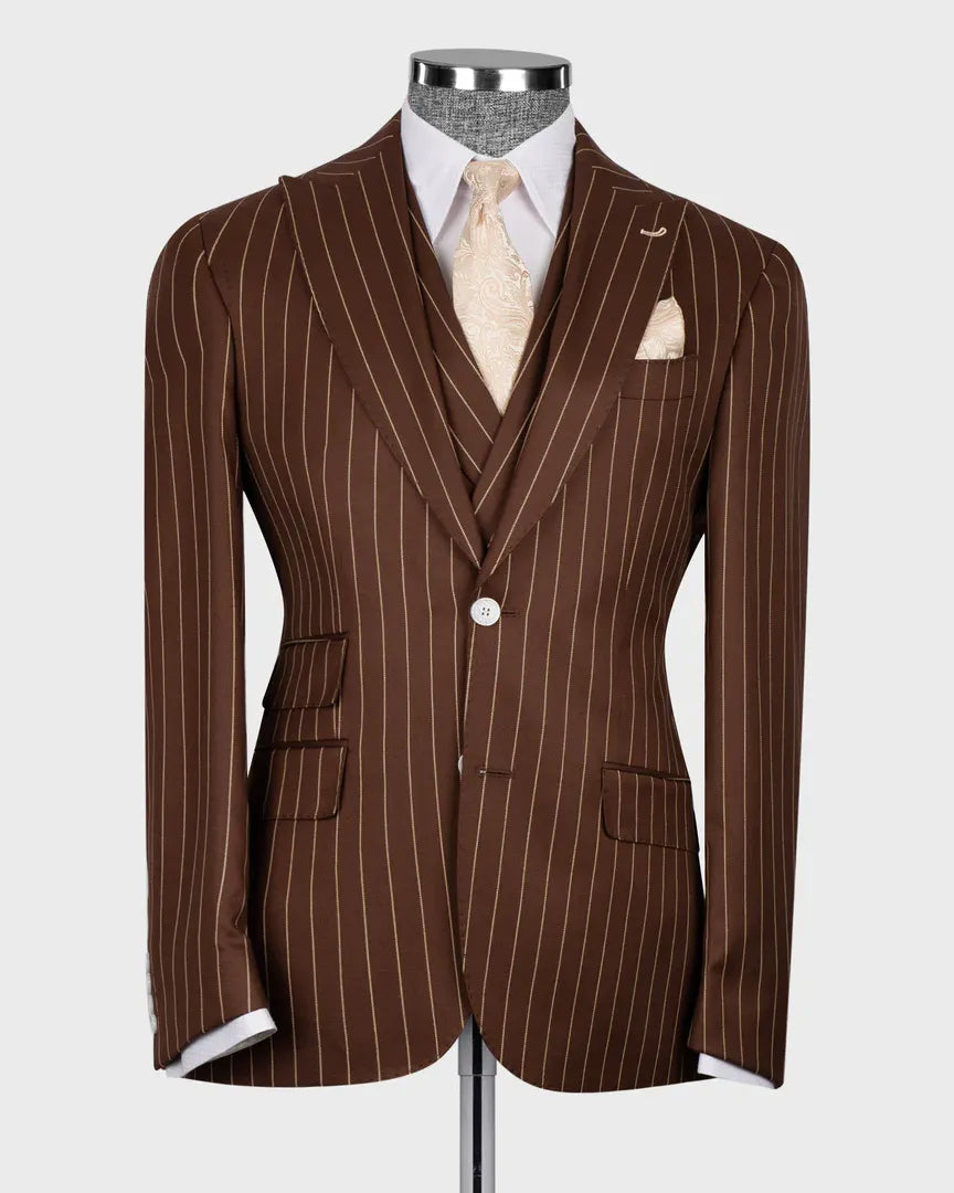 Costume gris 2 pièces à revers pointus et 2 boutons 